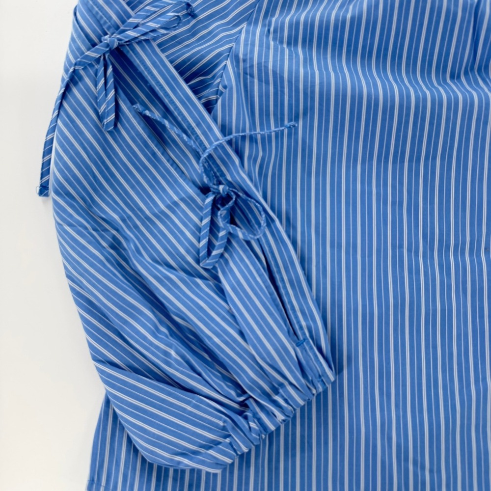 Free Assembly Striped Tie Sleeve Blouse Modern Women Size XS Blue White Striped - Picture 2 of 7